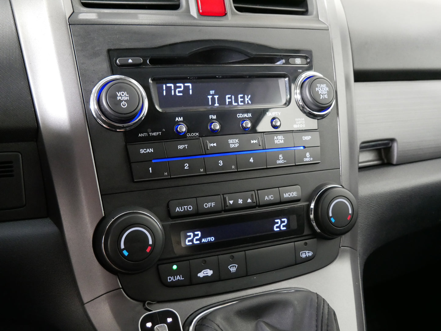 Honda CRV 2.0i/110kW/4x4/TAŽNÉ/TEMPOMAT
