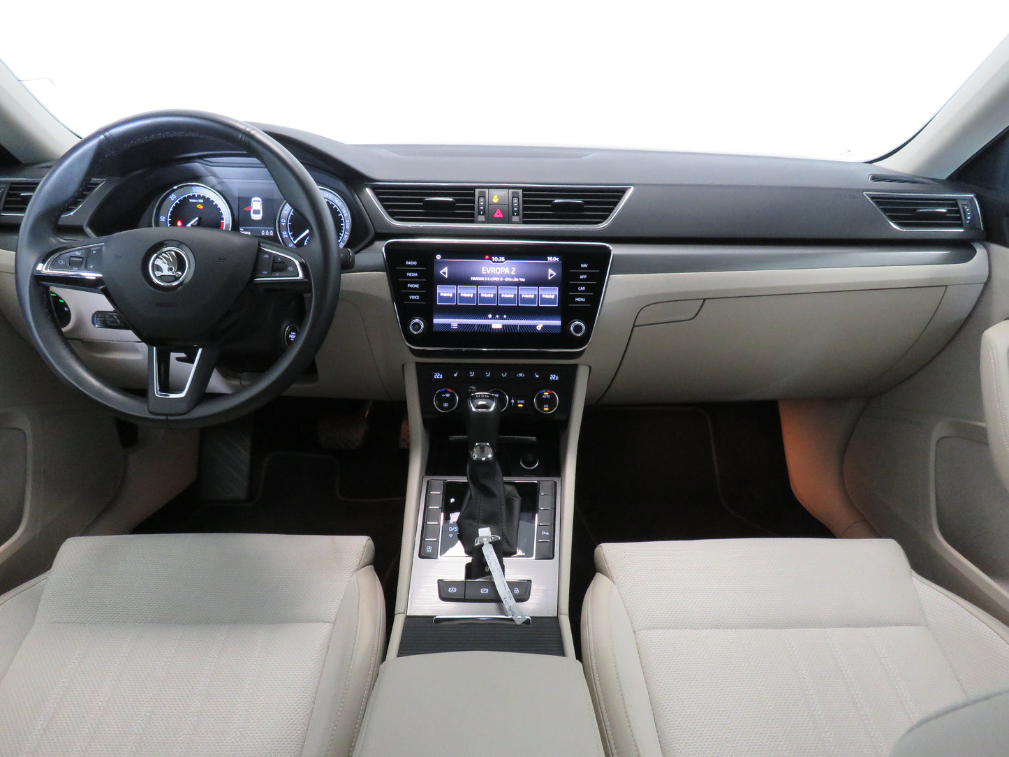 Škoda Superb 2.0 TDI 110 kW DSG Style