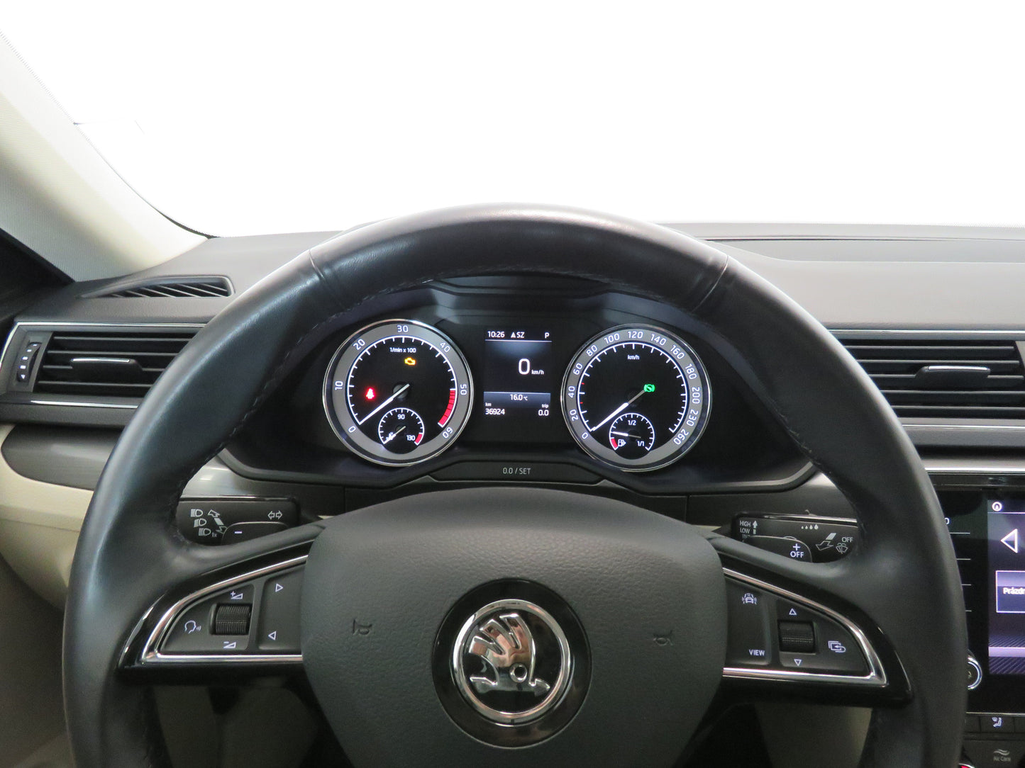 Škoda Superb 2.0 TDI 110 kW DSG Style