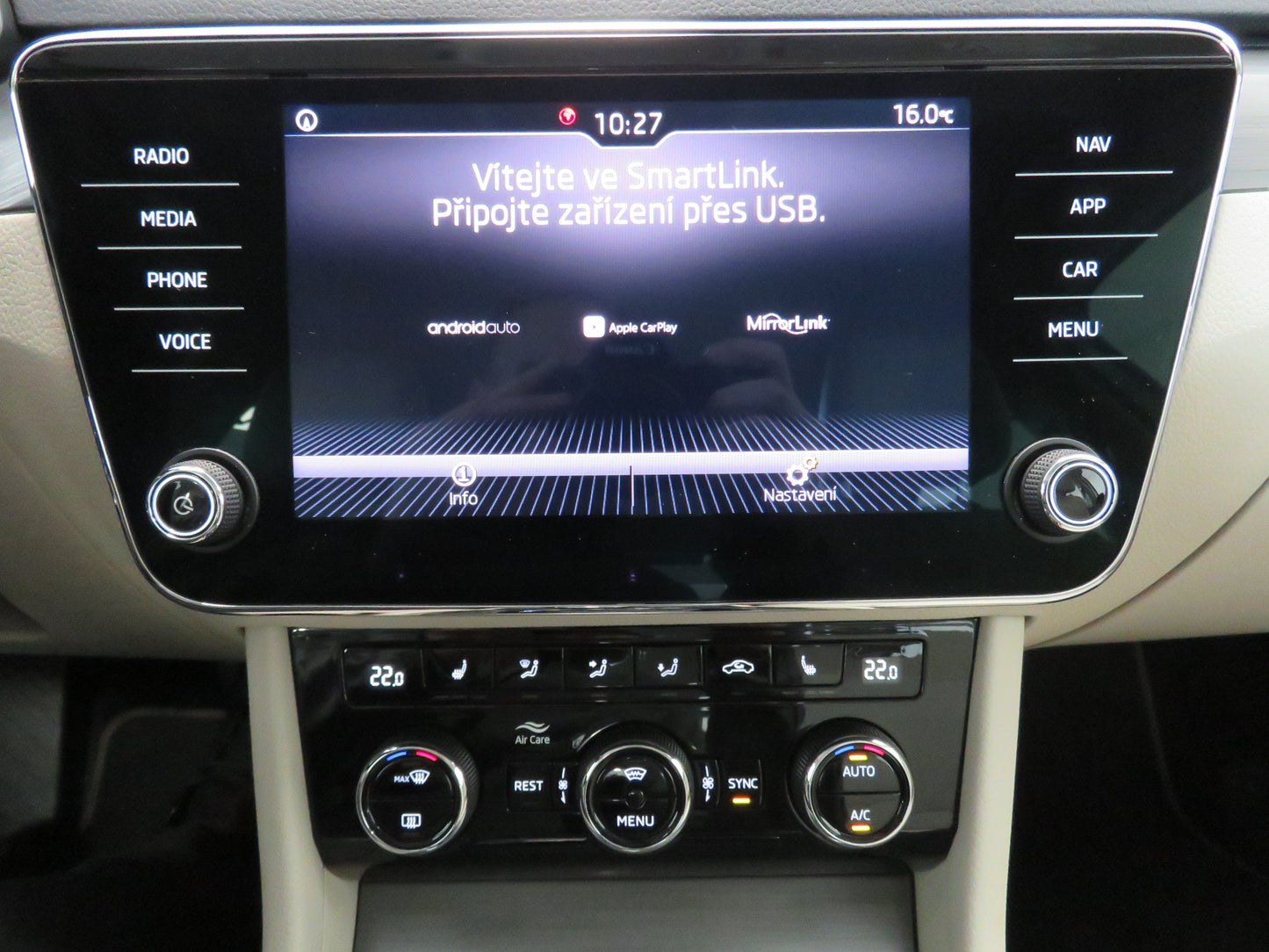 Škoda Superb 2.0 TDI 110 kW DSG Style