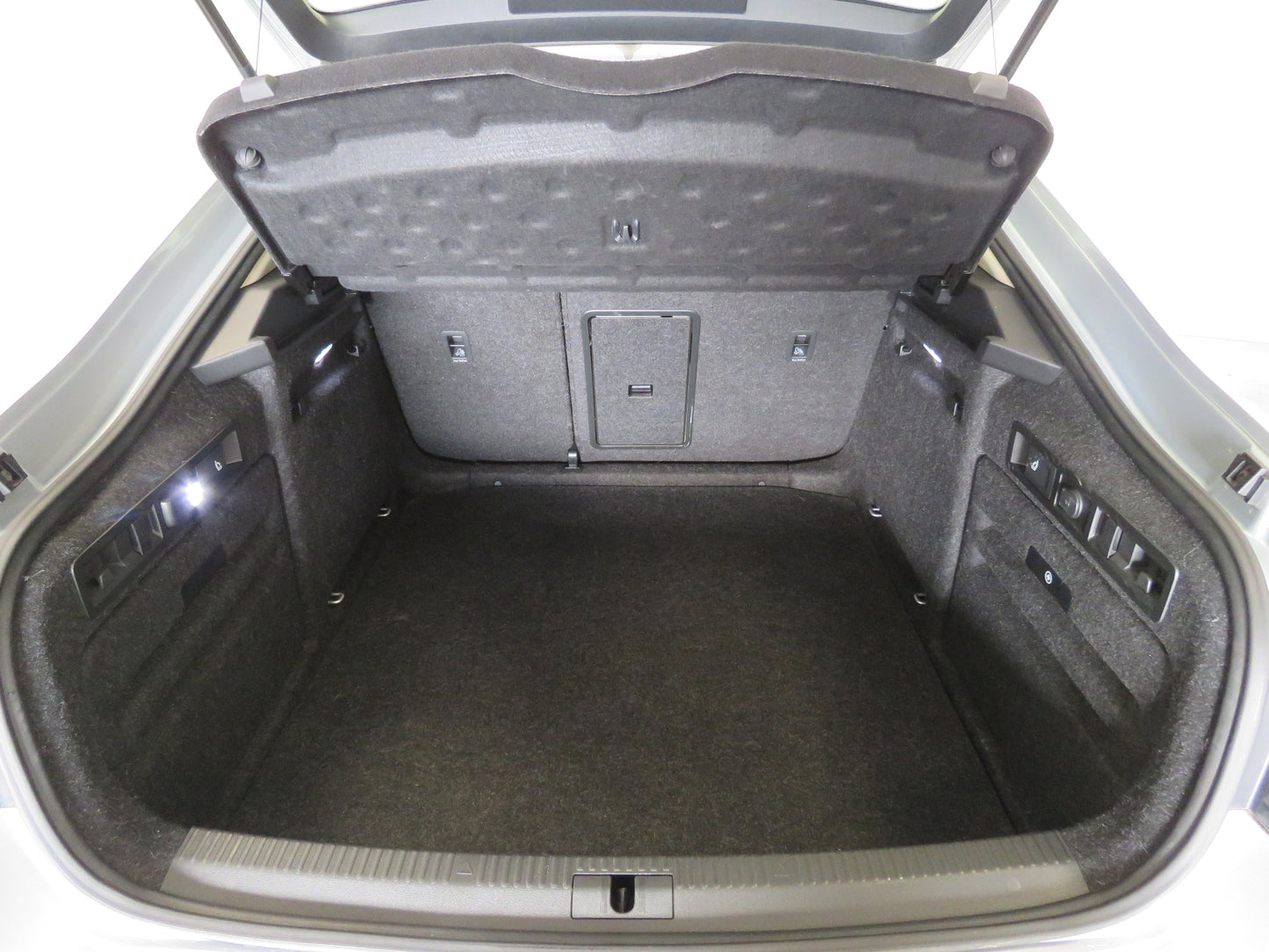 Škoda Superb 2.0 TDI 110 kW DSG Style