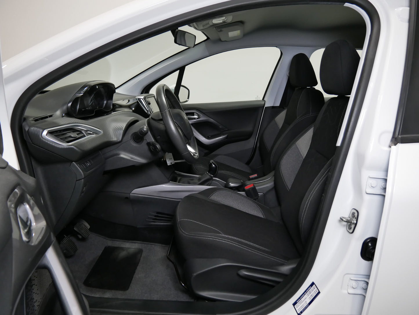 Peugeot 2008 1.2 PureTech 60 kW
