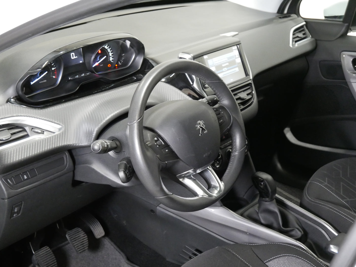 Peugeot 2008 1.2 PureTech 60 kW