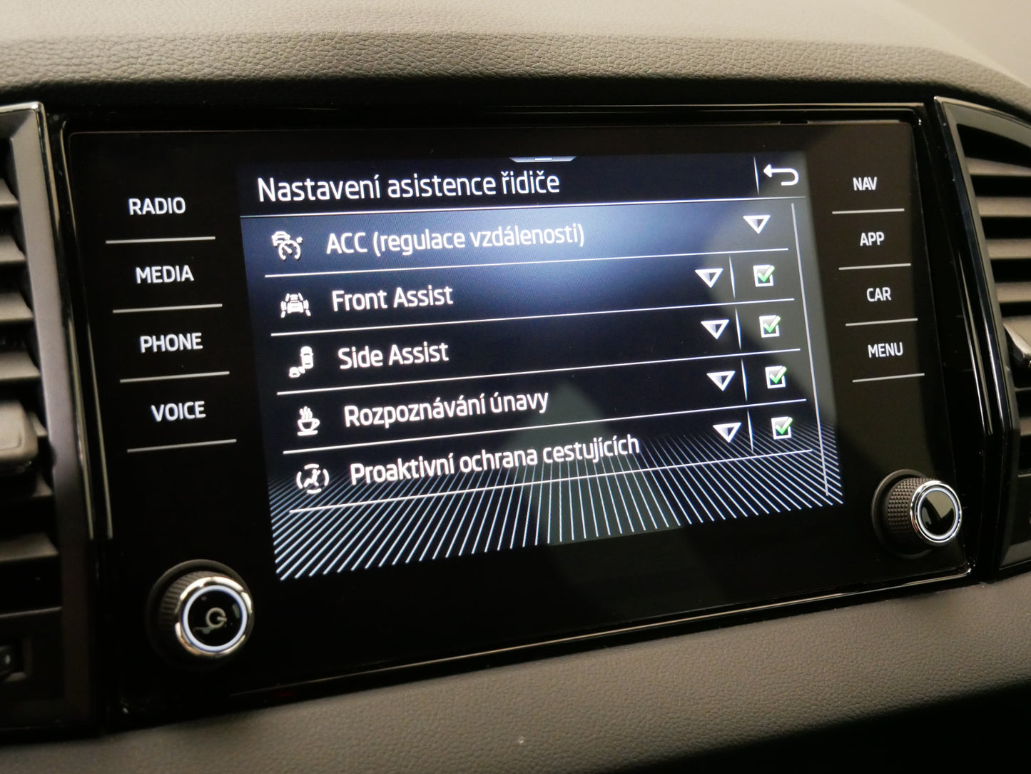 Škoda Karoq 2.0 TDI 110 kW Sportline