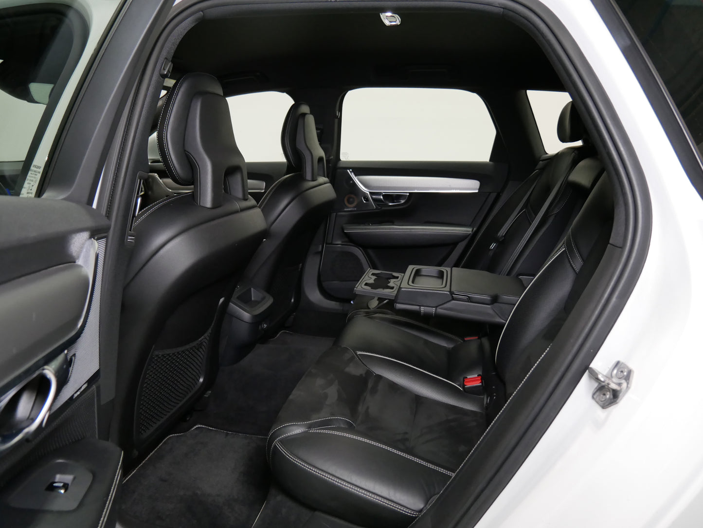 Volvo V90 D4 140 kW AUT AWD R-DESIGN