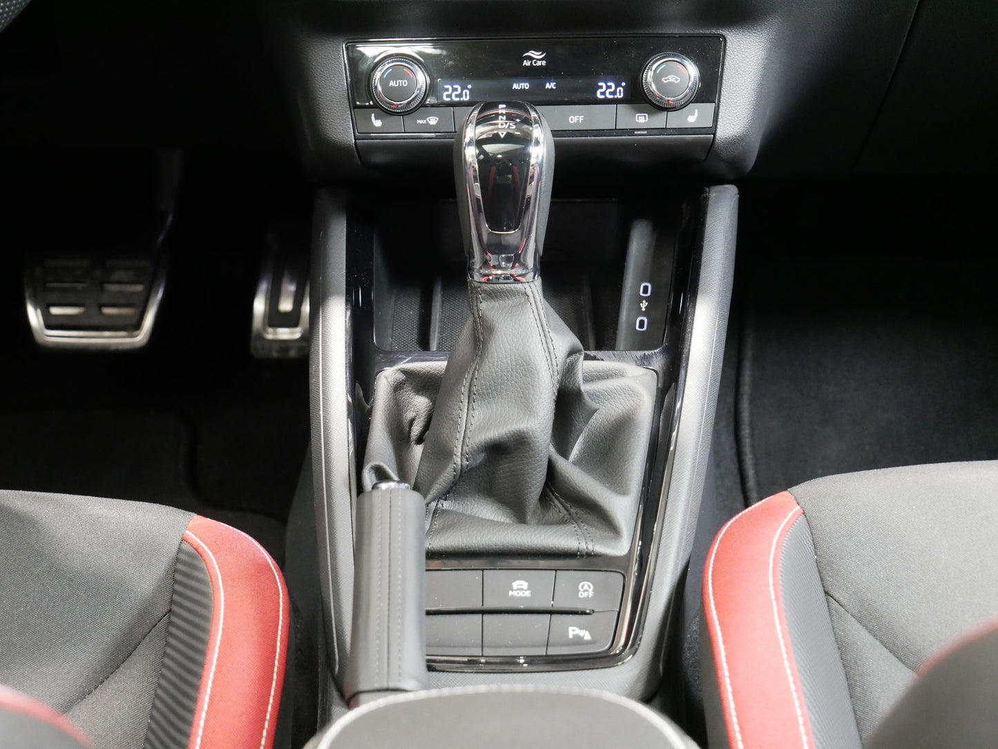 Škoda Kamiq 1.0 TSI DSG Monte Carlo