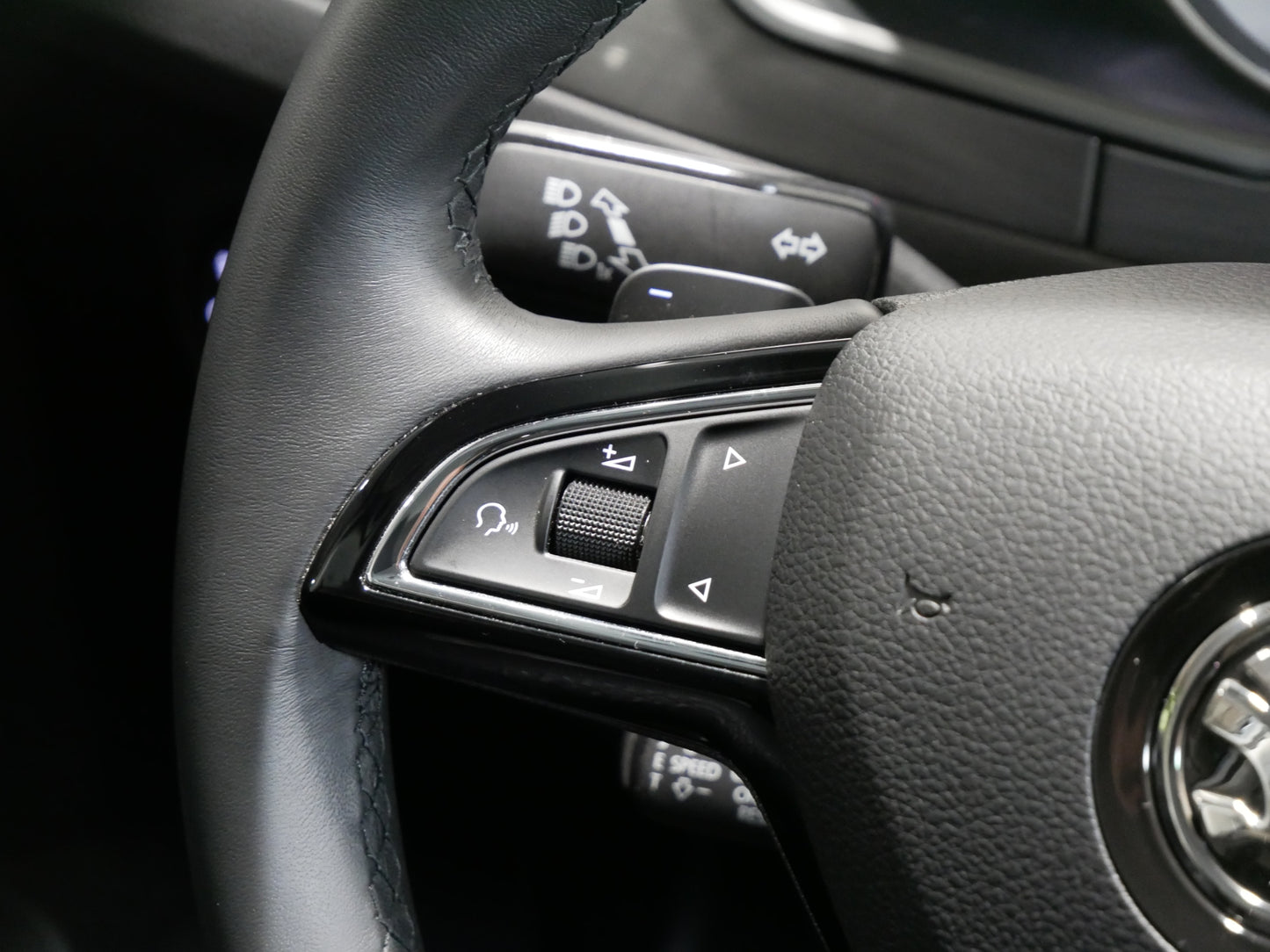 Škoda Superb 2.0 TDI/110 kW/DSG/STYLE/LEDKY