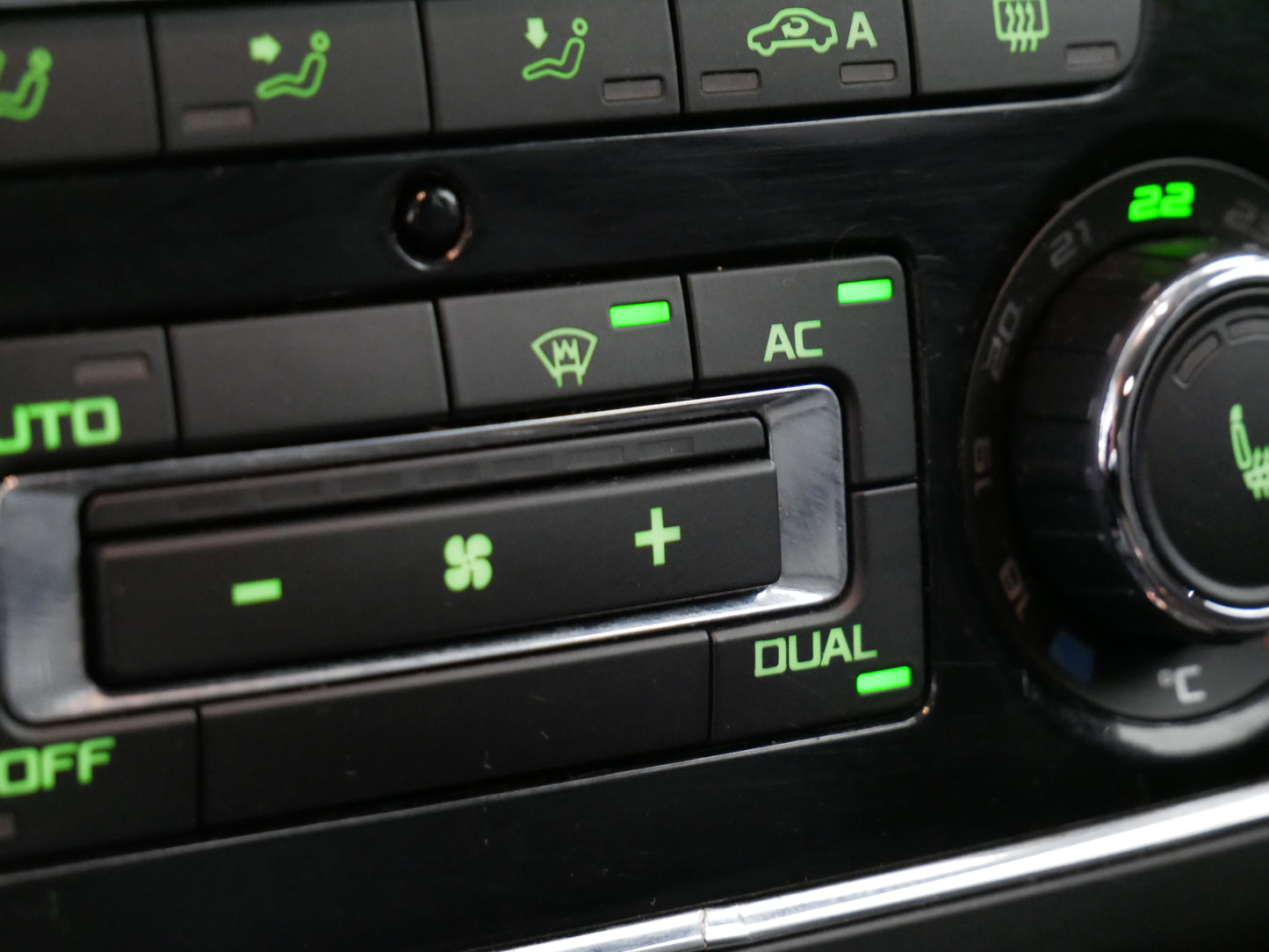 Škoda Superb 2.0 TSI/147 kW/DSG/KŮŽE/TAŽNÉ