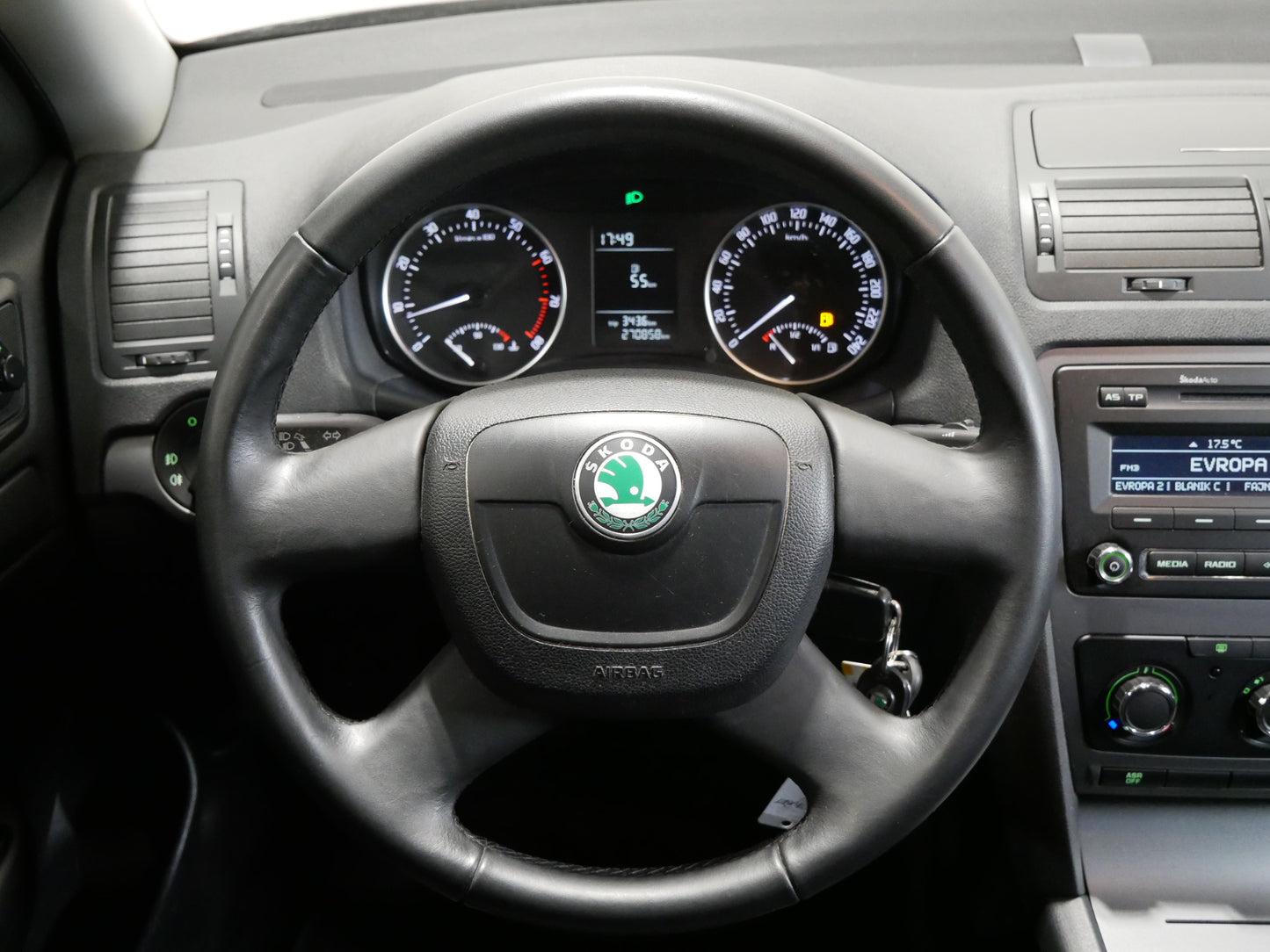 Škoda Octavia 1.6 MPI 75 kW Tour