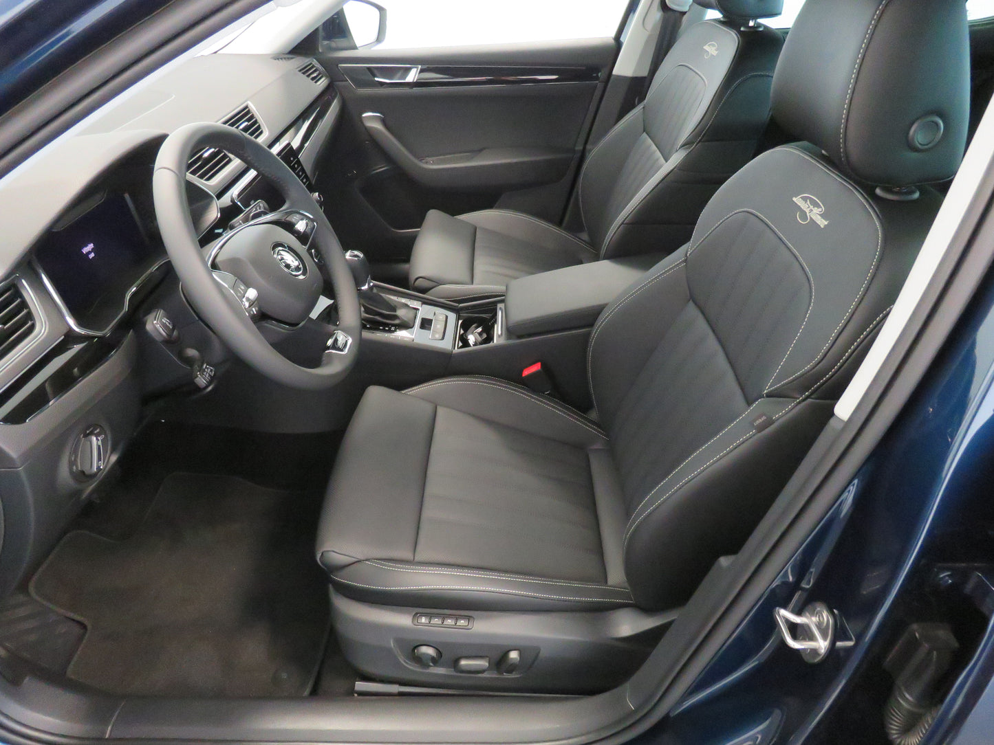 Škoda Superb 2.0 TDI 147 kW DSG 4x4 L&K