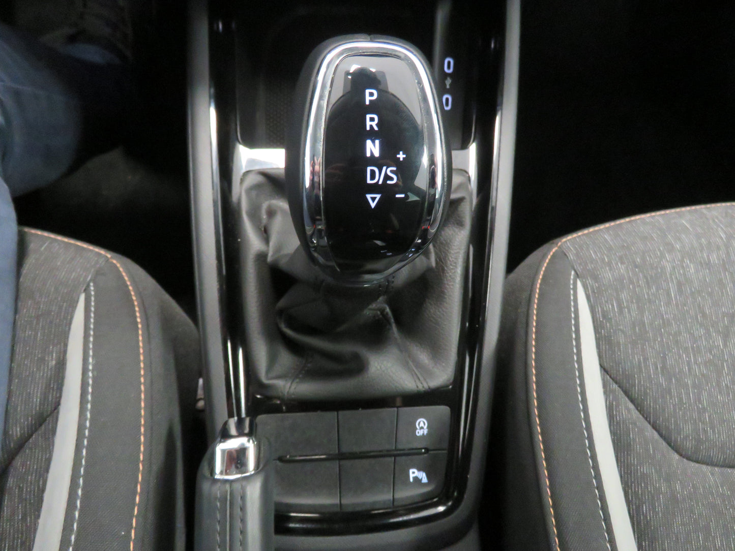 Škoda Kamiq 1.0 TSI Style Plus Paket Komfort