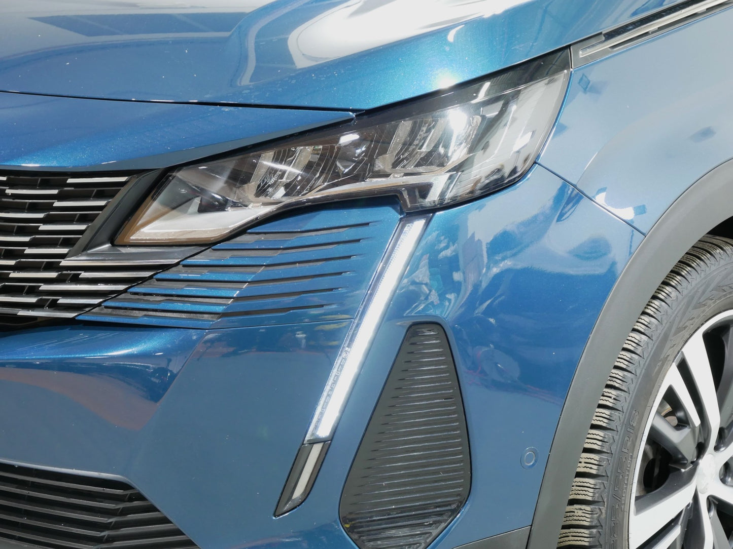 Peugeot 5008 2.0 HDI 130 kW Allure