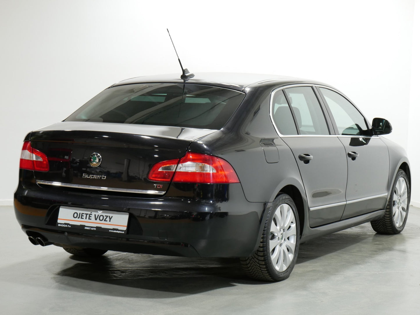 Škoda Superb 2.0 TDI/125 kW/DSG/XENONY/KŮŽE