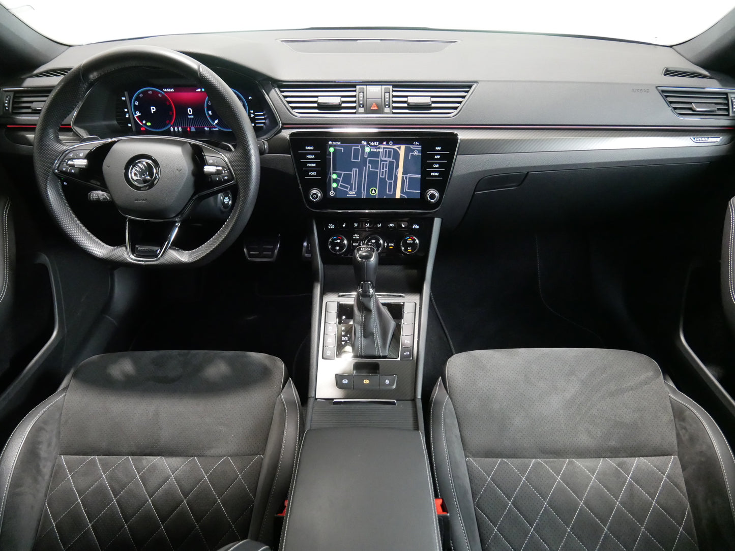 Škoda Superb 2.0 TDI/147 kW/DSG/SPORTLINE