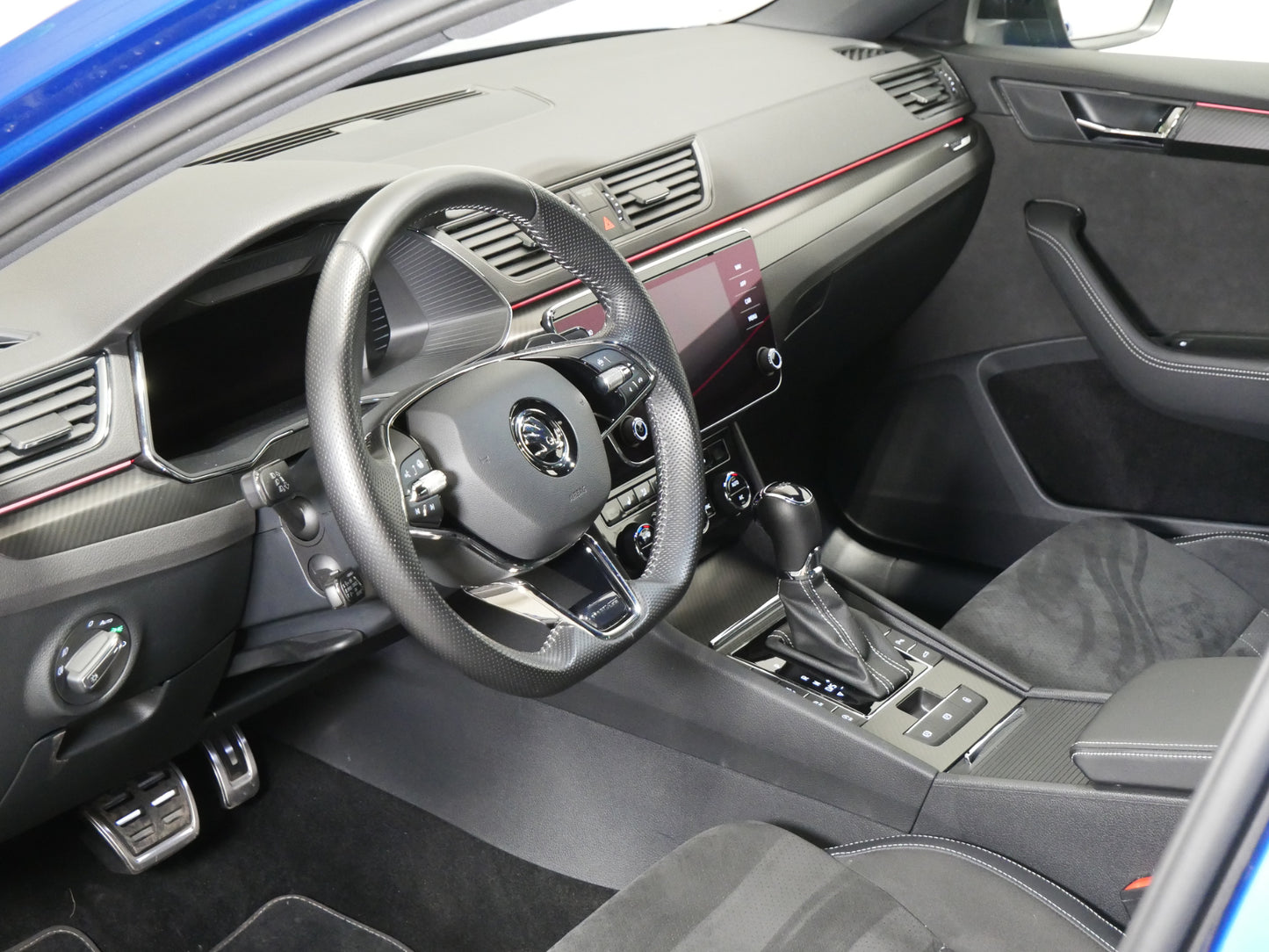 Škoda Superb 2.0 TDI/147 kW/DSG/SPORTLINE