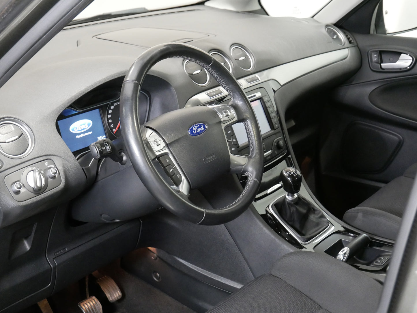 Ford S-MAX 2.0 TDCi 103 kW Titanium