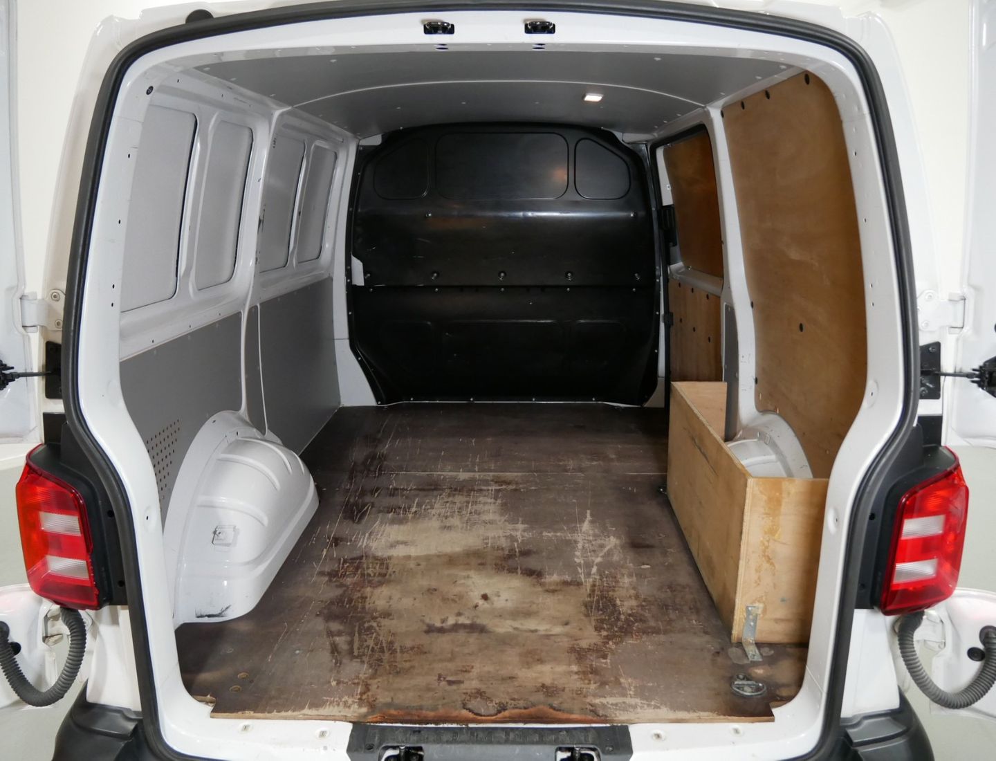 Volkswagen Transporter - skříňový vůz 2.0 TDI 75 kW