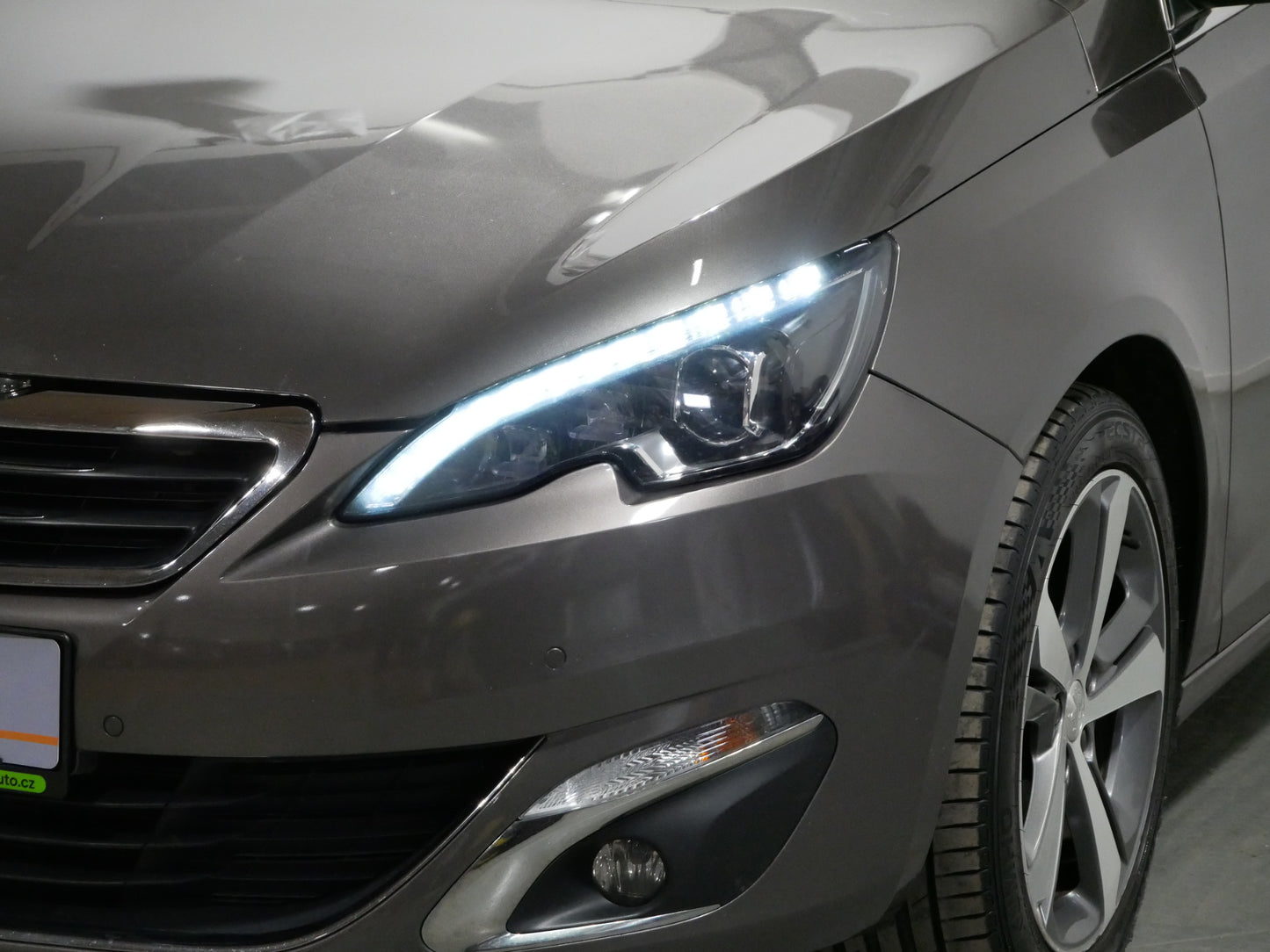 Peugeot 308 2.0 HDI 110 kW Allure