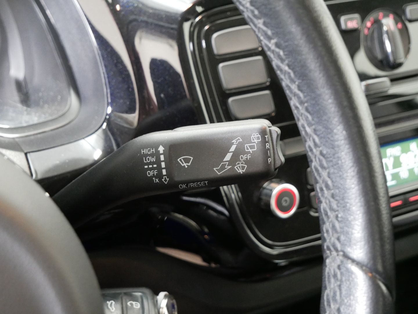 Volkswagen up! 1.0 MPI 55 kW MOVE