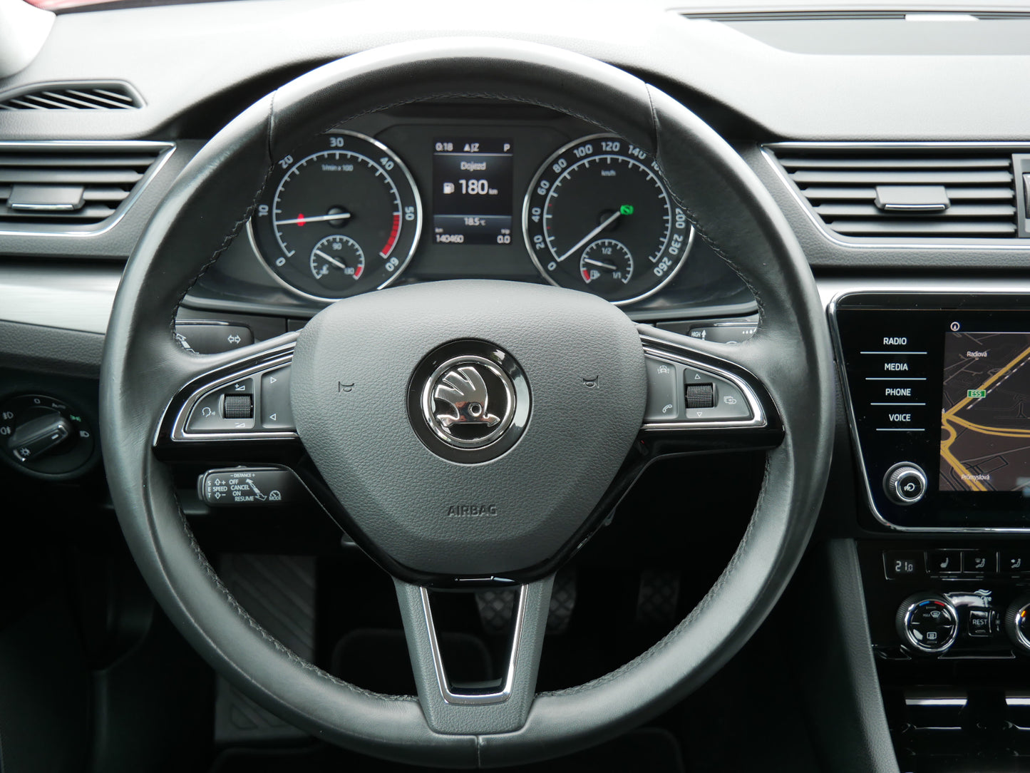 Škoda Superb 2.0 TDI 140 kW Style