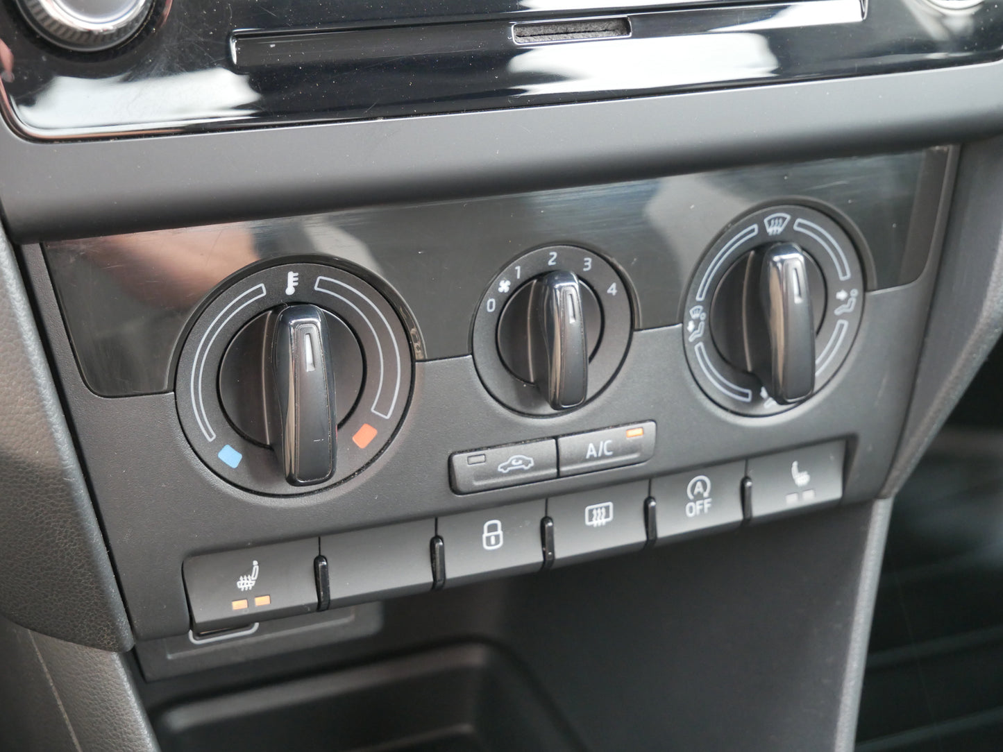 Škoda Rapid 1.0 TSI 70 kW Ambition