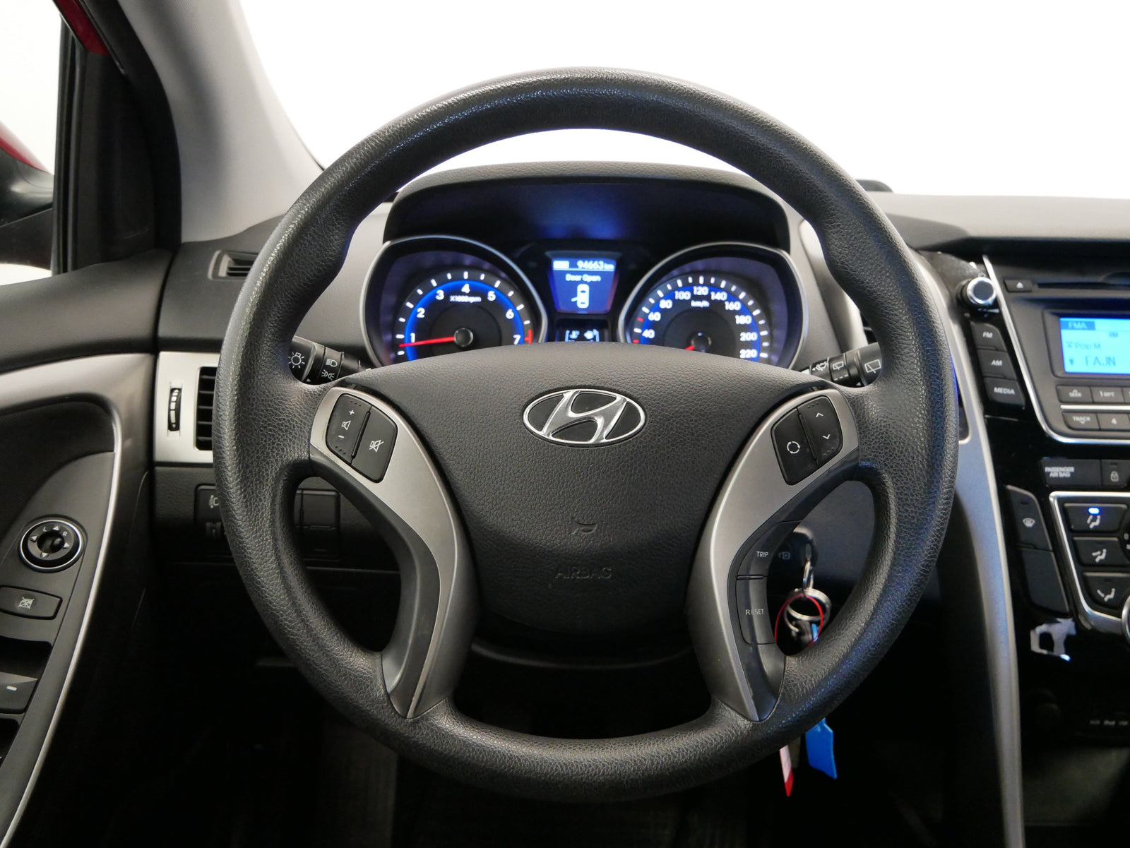 Hyundai i30 1,4 CVVT 73kW TRIKOLOR PLUS – foto 6