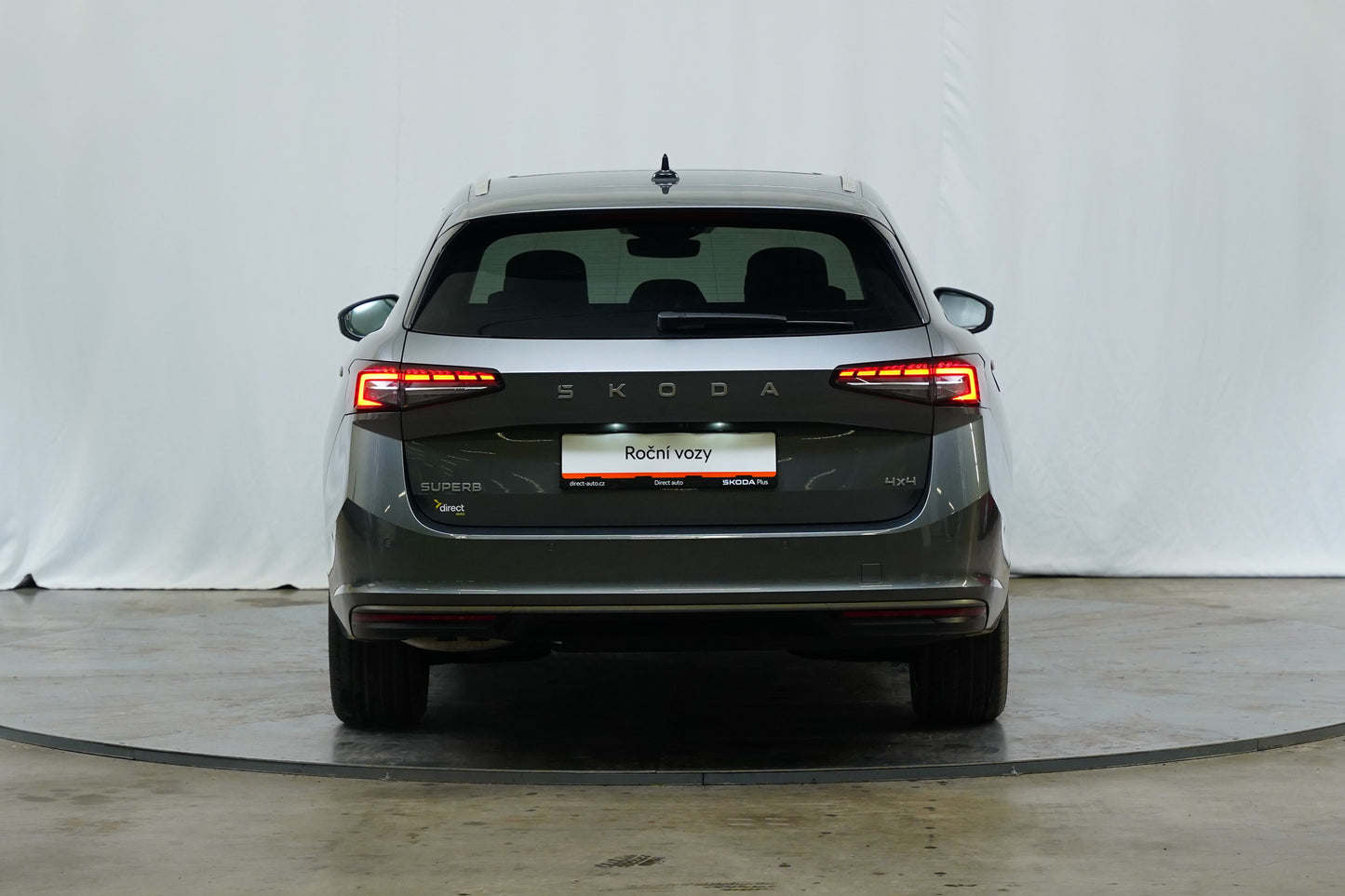 Škoda Superb 2.0 TDI 142 kW DSG 4x4 L&K