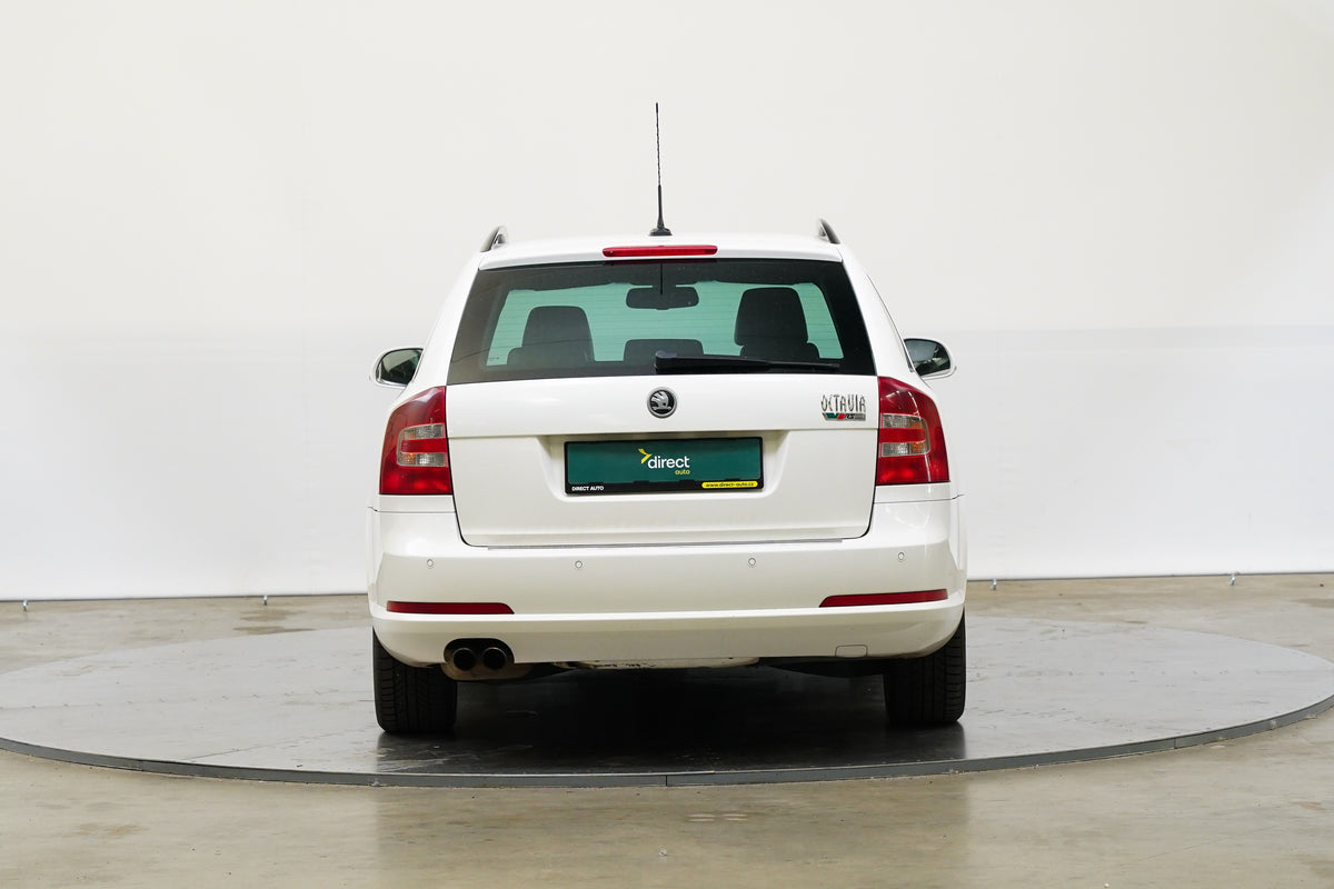 Škoda Octavia 2.0 TDI 125 kW DSG RS – foto 6