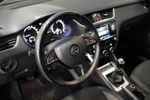 Škoda Octavia 1.6 TDI 85 kW Ambition Plus – foto 6