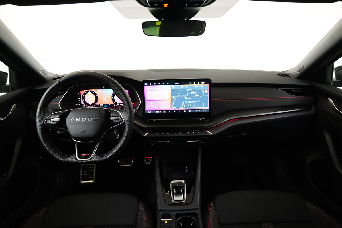 Škoda Octavia 2.0 TSI 195 kW RS – foto 6
