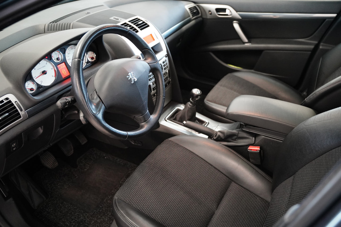 Peugeot 407 2.2 HDi 125 kW
