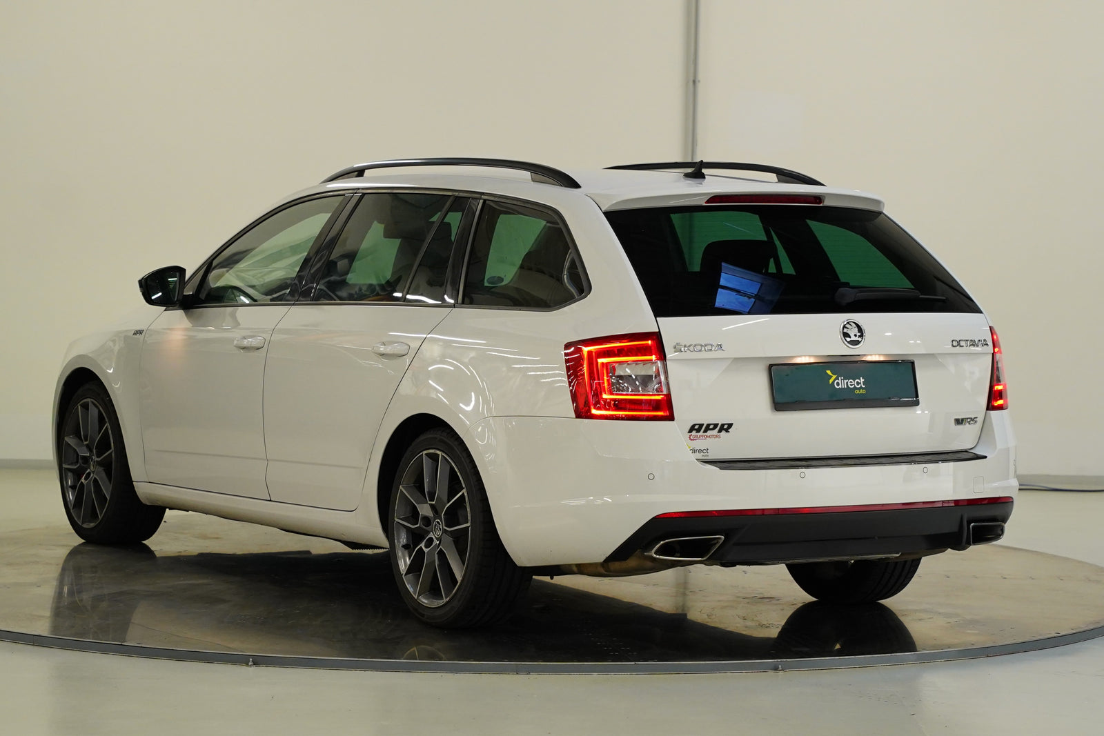 Škoda Octavia 2.0 TSI 162 kW RS DSG – foto 7