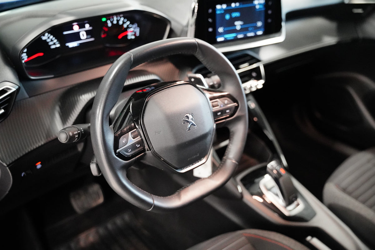Peugeot 2008 1.2 PT 96 kW