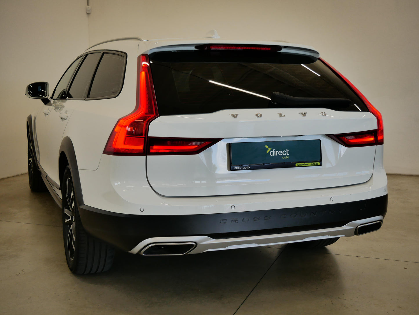 Volvo V90 D5 173 kW AWD Cross Country