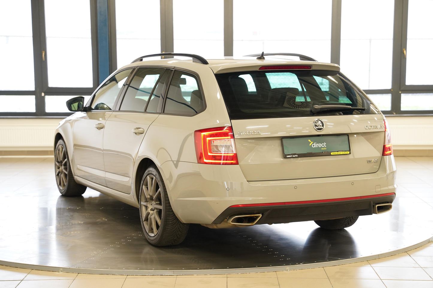 Škoda Octavia 2.0 TDI 135 kW DSG RS