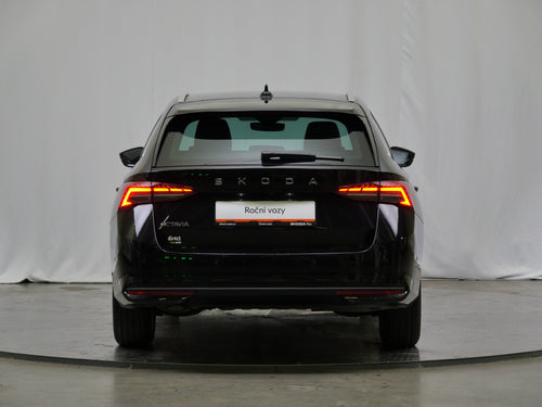 Škoda Octavia 1.5 eTSI 110 kW Top Selection – foto 6