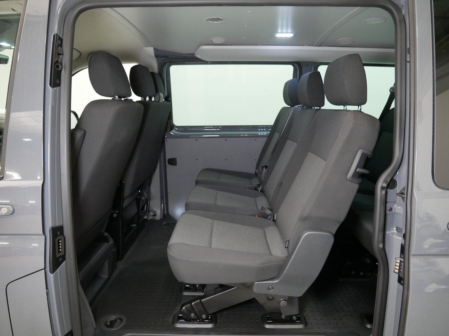 Volkswagen T6.1 2.0 TDI 110 kW Bulli Long