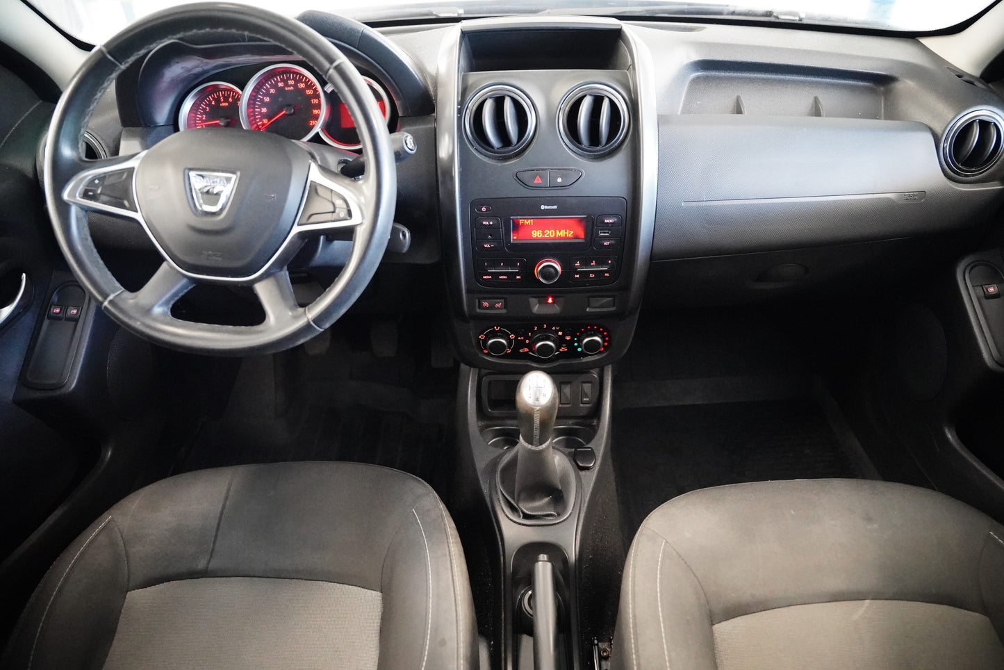 Dacia Duster 1.6i 84 kW