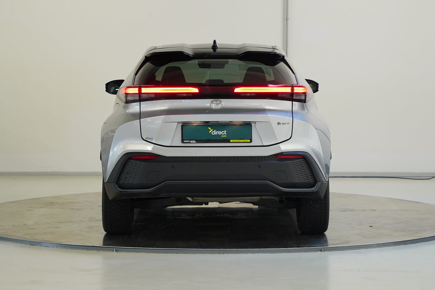 Toyota C-HR 1.8 hybrid 72KW
