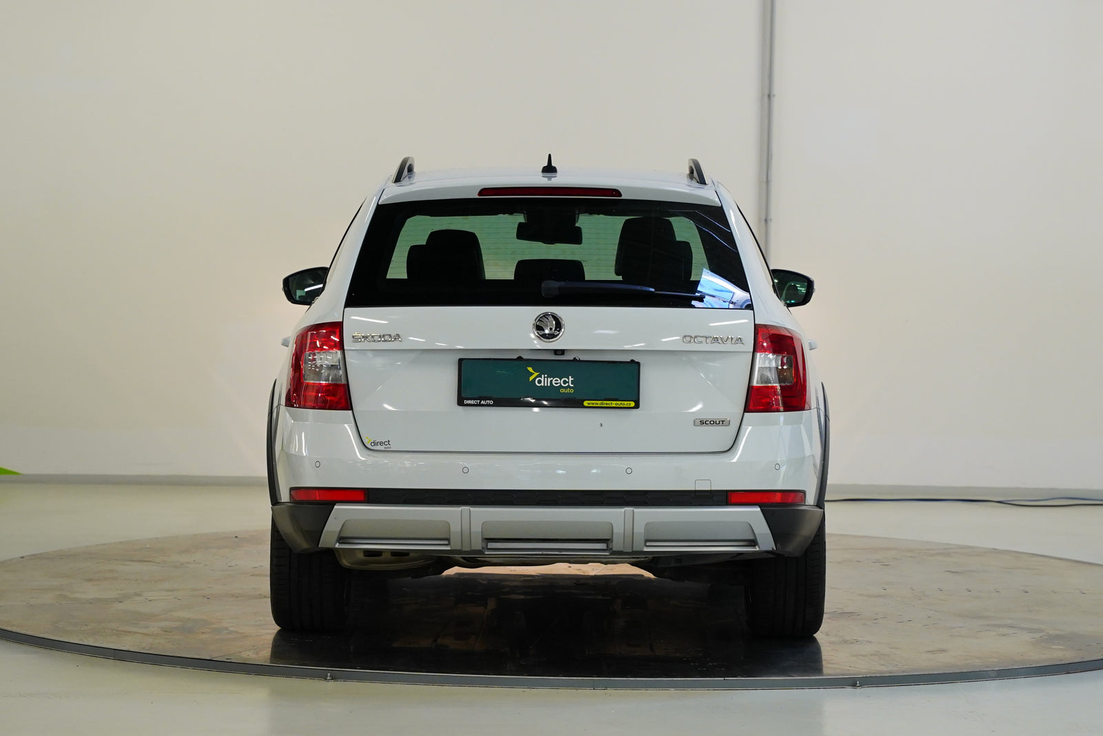 Škoda Octavia 2.0 TDI 135 kW Scout 4x4 – foto 6