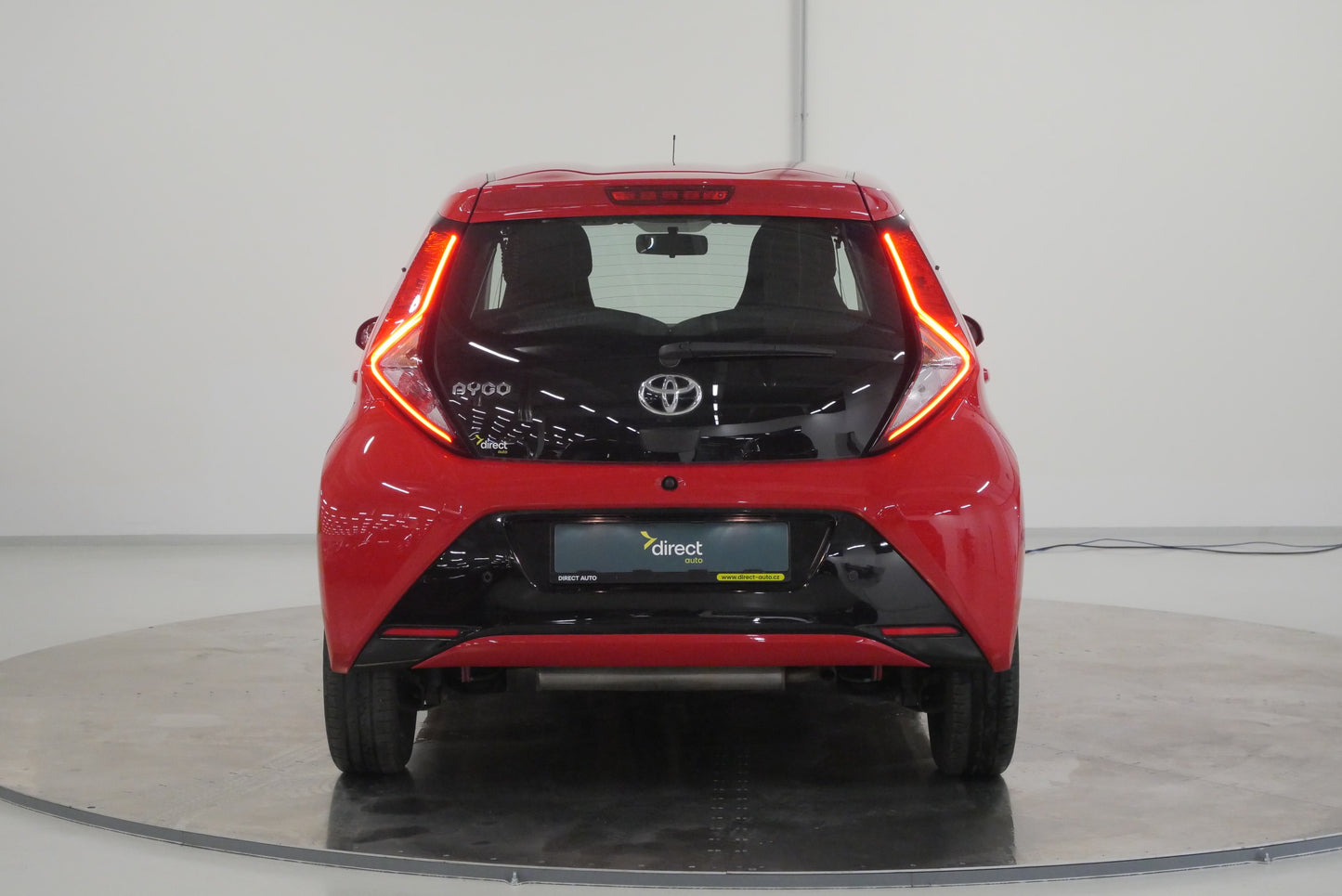 Toyota Aygo 1.0 VVT-i 53 kW X-Play
