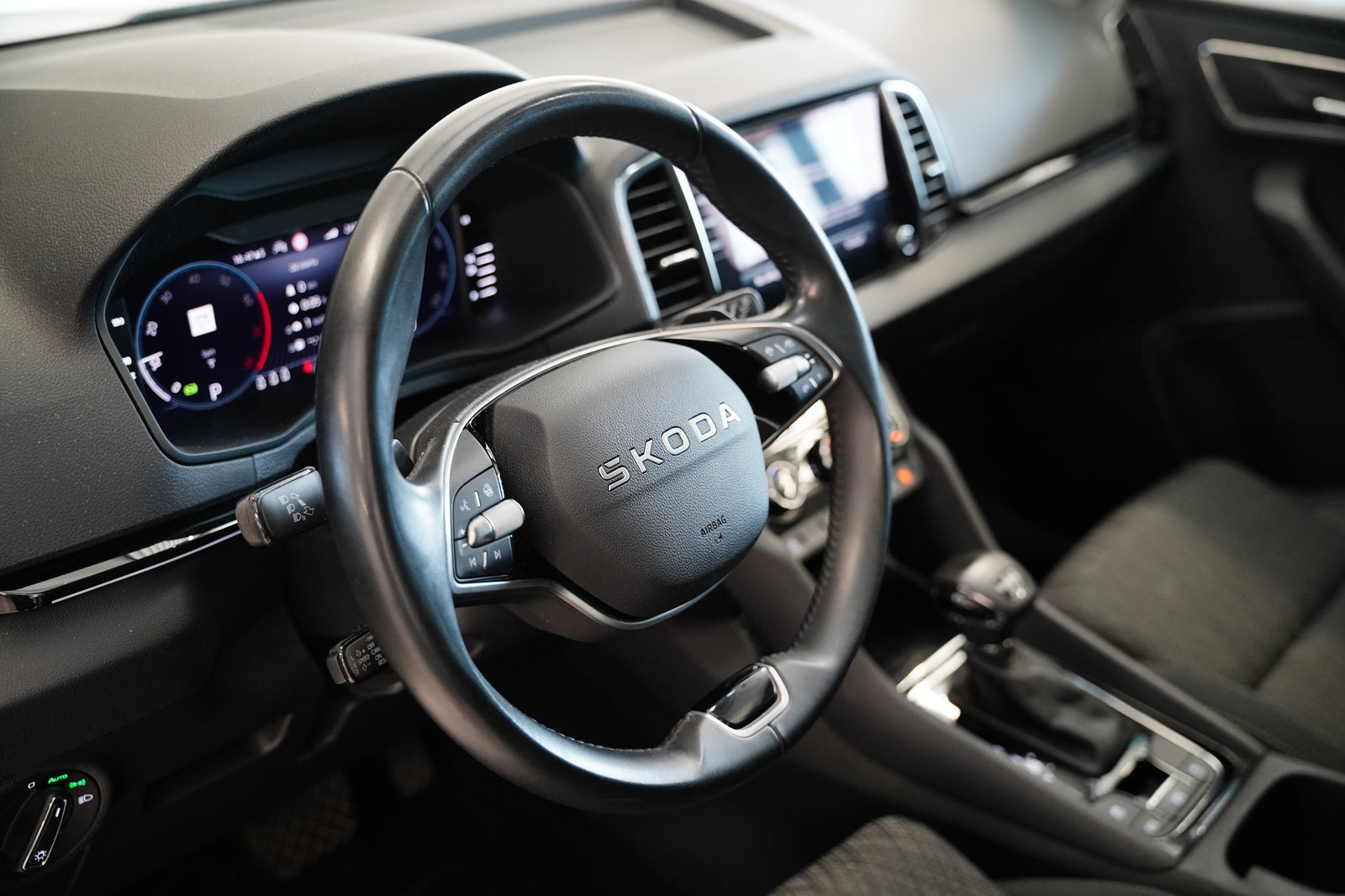 Škoda Karoq 1.5 TSI 110 kW Top Selection – foto 6