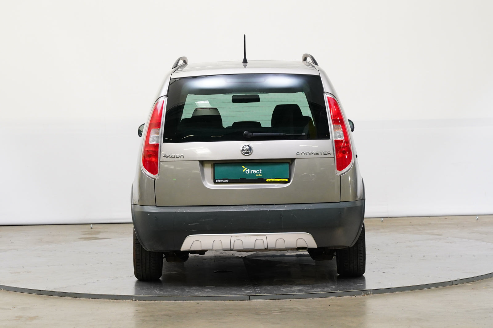 Škoda Roomster 1.6 TDI 66 kW Elegance – foto 6
