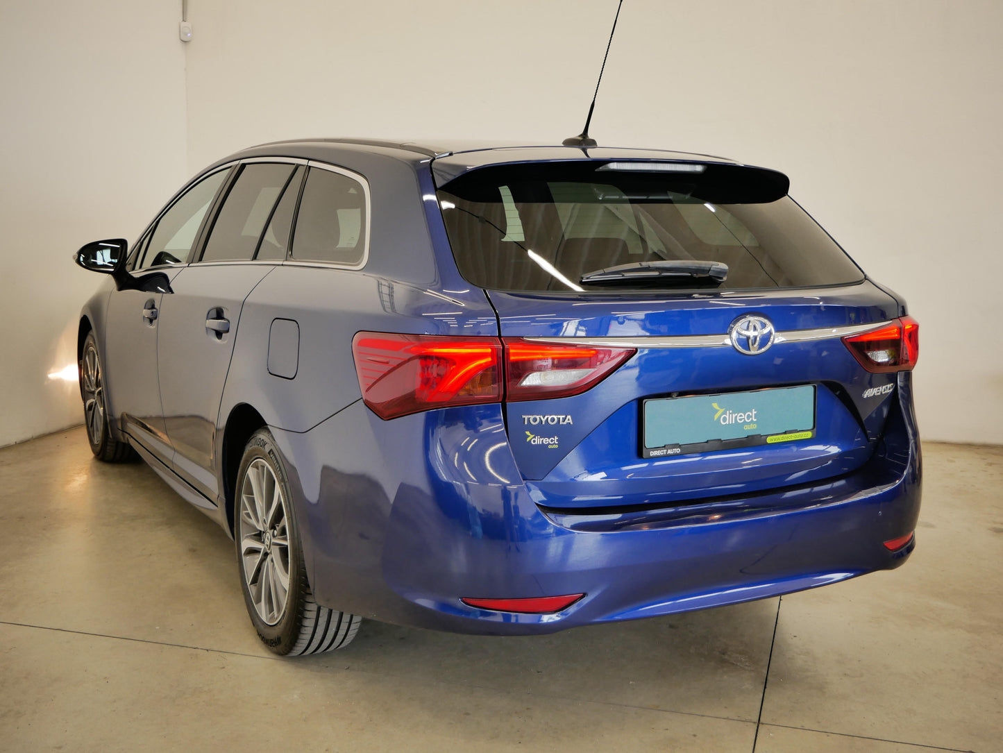 Toyota Avensis 1.6 82 kW Business