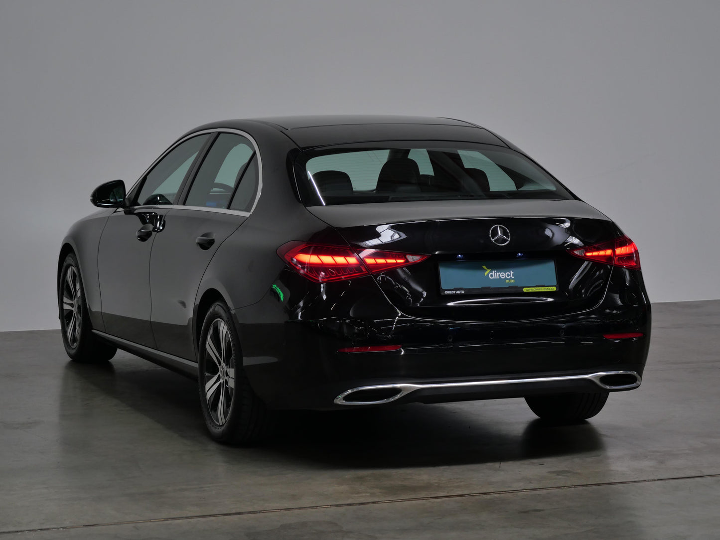 Mercedes-Benz Třídy C C 180 125 kW AUT