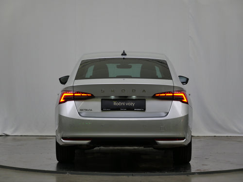 Škoda Octavia 1.5 TSI 110 kW Top Selection – foto 6