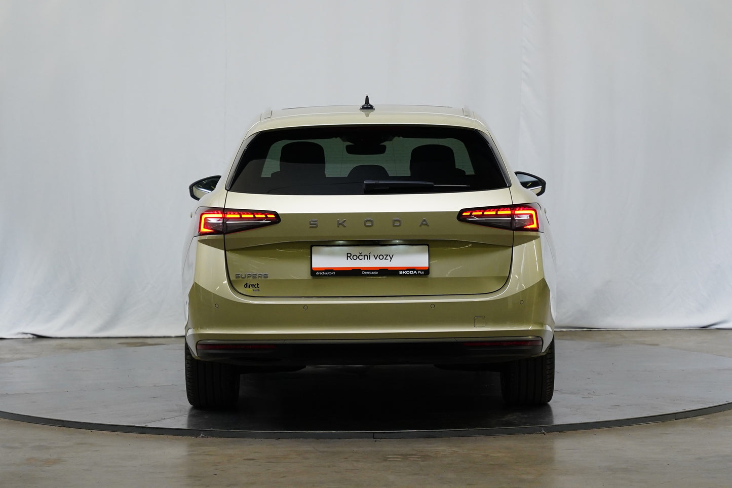 Škoda Superb 2.0 TDI 110 DSG L&K