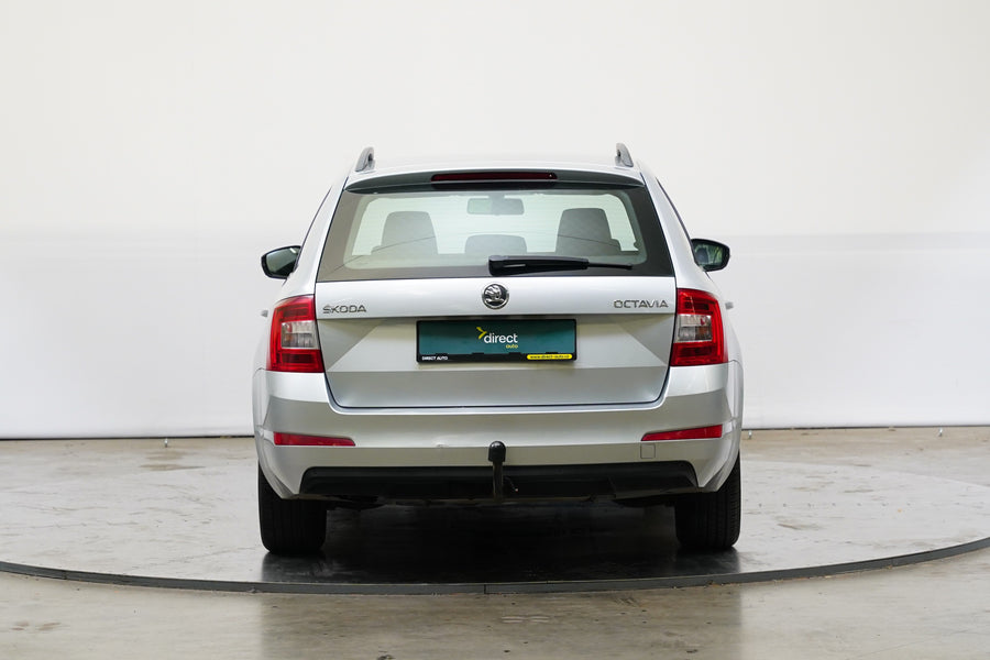 Škoda Octavia 1.6 TDI DSG Elegance – foto 6