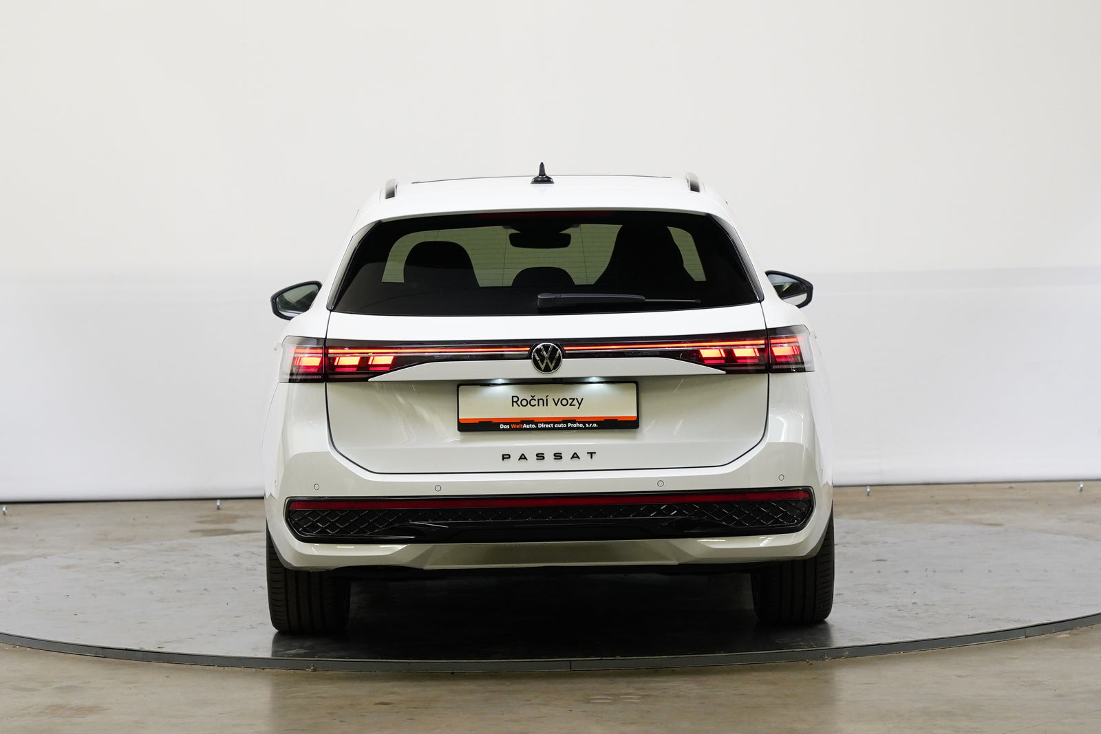 Volkswagen Passat 2.0 TDI 110 kW DSG R-Line – foto 6