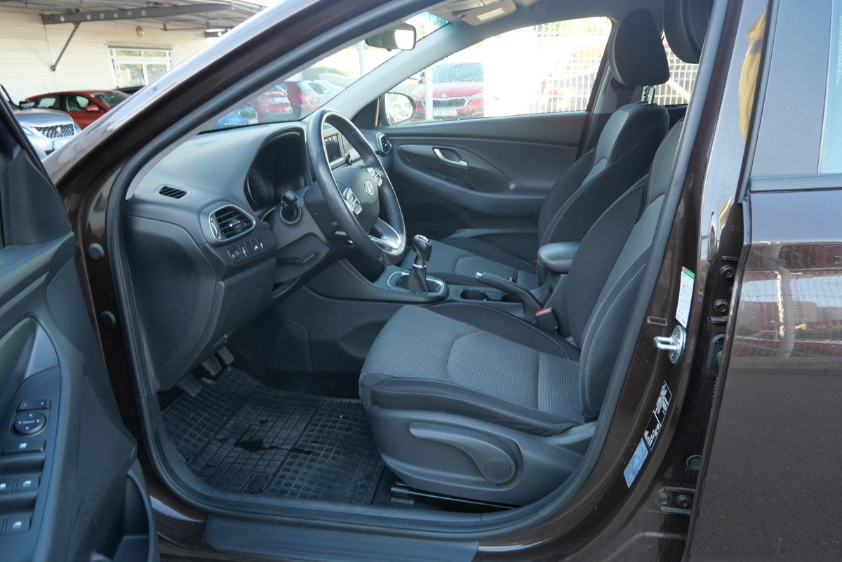 Hyundai i30 1.0 T--GDI 88kW